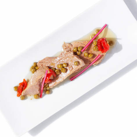 Bluefin Tuna Mormo with Peas & Peppers - Maritime Flavor 🎣 2