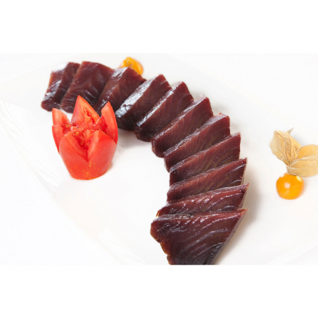 Juicy Almadraba-Cured Tuna Loin – Perfect with Veggies 🌿